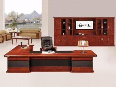 株洲高端老板桌定制工廠 實木家具的藝術(shù)與領(lǐng)導(dǎo)力象征